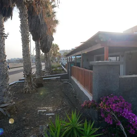 Villa La Casa De La Playa