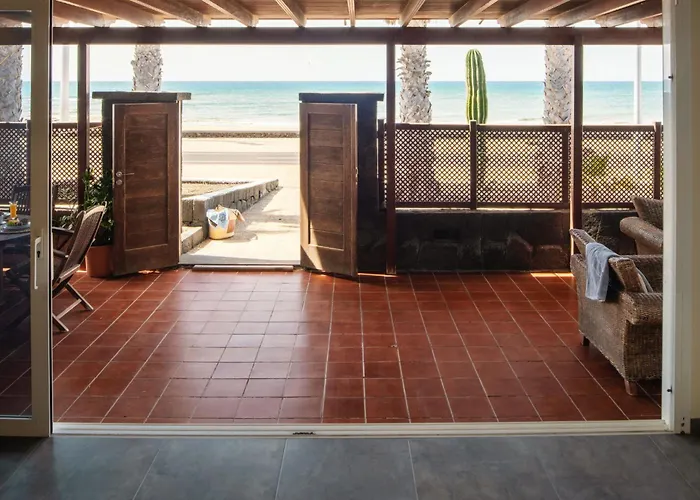 La Casa De La Playa Puerto del Carmen (Lanzarote)