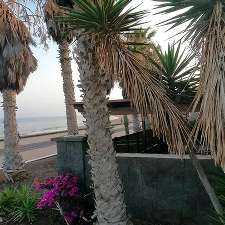 La Casa De La Playa Puerto del Carmen (Lanzarote)